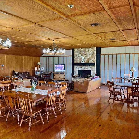 Crc Ranch Retreat Otel Bandera Dış mekan fotoğraf